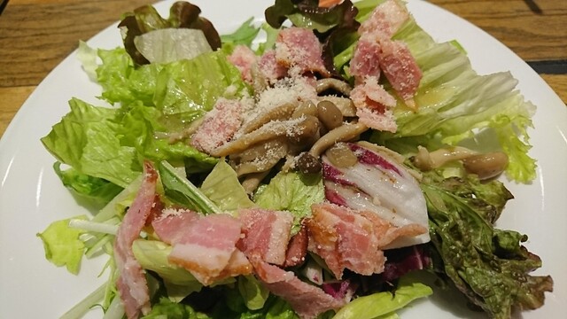 IL PINOLO PIZZA BAR ららぽーと富士見店 （イル ピノーロ ピッツァ バー） 鶴瀬/イタリアン