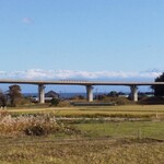 粋な屋 坂本 - 店先から立山連峰