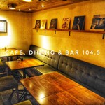 Cafe,Dining&Bar 104.5 - 半個室最大8名様 