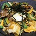 焼鳥・元気 - ゴーヤチャンプル６８０円です。 沖縄風のスパムじゃなくて、豚肉で作ったゴーヤチャンプルでした。 この豚肉がとっても美味しかったんですよ。 お店の人に聞いてみると鹿児島産の黒豚でした。