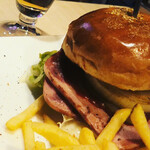 HAM BURGER - 