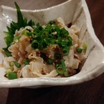 居酒屋 こういち - 牛もつポン酢 380円　想像と違ったピラピラなモツ！