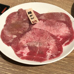 黒毛和牛まるごと一頭買い焼肉 道頓堀みつる - 