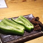 茨城地のもの わらやき料理 たたきの一九 - ピーマン(美味し♡)