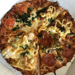 ドミノ・ピザ - 料理写真:クワトロ・2ハッピー