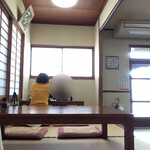 川信 - 店内
