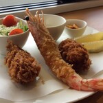 ファーム スズキ ベイサイドキッチン タケハラポート - 