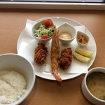 ファーム スズキ ベイサイドキッチン タケハラポート - 