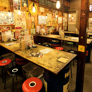 Feel free to drop by ♬ Have a great time at this Taisho retro popular Izakaya (Japanese-style bar)!