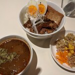 スパイスカレー＆コーヒー ニコカフェ