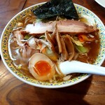 らーめん勘四郎 - 勘四郎ラーメンしょうゆ大盛