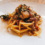 SALONE TOKYO - 六厘舎などでお馴染み浅草開化楼の麺を用いた、サルシッチャやポルチーニ茸などが入ったパスタ。