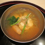 えびしんじょ　じゅんさいの椀物