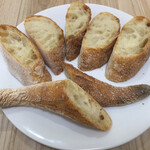 ナカガワ小麦店 - バゲット・ルージュ（税込　260円）評価＝○