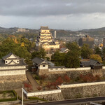 福山ニューキャッスルホテル - 朝日を浴びた福山城　部屋から