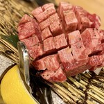 牛たん大好き 焼肉はっぴぃ - 花咲き牛たん 1298円