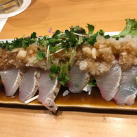 博多炉端 炉邸 - カンパチの大根おろしのせ