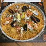 ビバパエリア - 料理写真:たっぷり魚介のパエリア