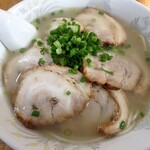 Ramen Shuu - チャーシュー麺　中￥750