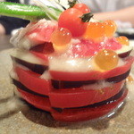 旬菜酒房 くにこし - 水茄子とﾄﾏﾄのｱﾝﾁｮﾋﾞﾄﾞﾚｯｼﾝｸﾞ