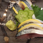 旬菜酒房 くにこし - さばきずし（石川産）