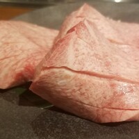 焼肉うしごろ 表参道店 - 究極の黒タン　厚切り　2,400円