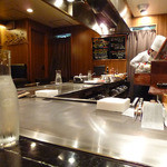 パイナップル - 店内です。