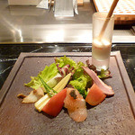 パイナップル - 「サラダオードブル」です。