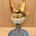 高級芋菓子しみず - 贅沢芋パフェ　1100円(税込)注文
            