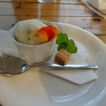 チーズハウス ヤルゴイ - ルバーブのアイス