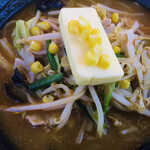 喫茶マンボ - 味噌ラーメン¥980＋税