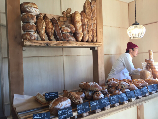 外浦海岸ベーカリー Doug ダグ 伊豆急下田 パン 食べログ