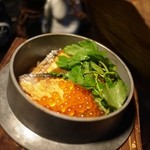Sumiyaki To Kamameshi Sakaguchi - 一押しの「イクラどっさり　鮭のハラコ釜飯」