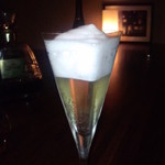 ウォータークラブ - この上に浮いてる泡は、桃果汁を炭酸の泡にしたもの。メッチャ美味い！