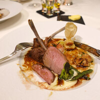 ソンブルイユ TOKYO - 仔羊背肉のココット焼き