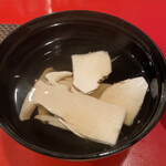龍文支店 - 松茸のお吸い物