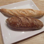 ヴィノシティ マジス - プチパン300円