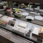 アカシエ - ケーキショーケース