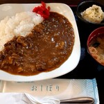 Shunsensakaba Irasshai - 牛すじカレー 748円