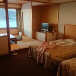 三日月シーパークホテル安房鴨川 - ツインルーム      かなり広々(^○^)