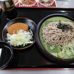山田うどん食堂 - ざるそば300円 クーポンカレーコロッケ