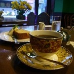 カフェ カミニート