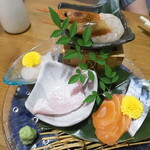 クサツタテナガ -