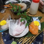 クサツタテナガ -