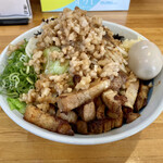 麺屋 しん蔵 - 魚介まぜそば 850円 味玉 100円
      