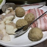 赤辛 AEON TOWN水戶南店 - 肉盛合せ…税込649円