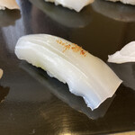 奴寿司 - 烏賊（焼塩）