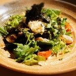 居酒屋 ニクヤウサギ - ★大葉とささみの和風とろろサラダ