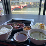 阿吽ノ和牛 - ミックスランチ