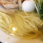 ラーメン櫻島 - 鯛だしラーメンのアップ　【　２０１２年８月　】